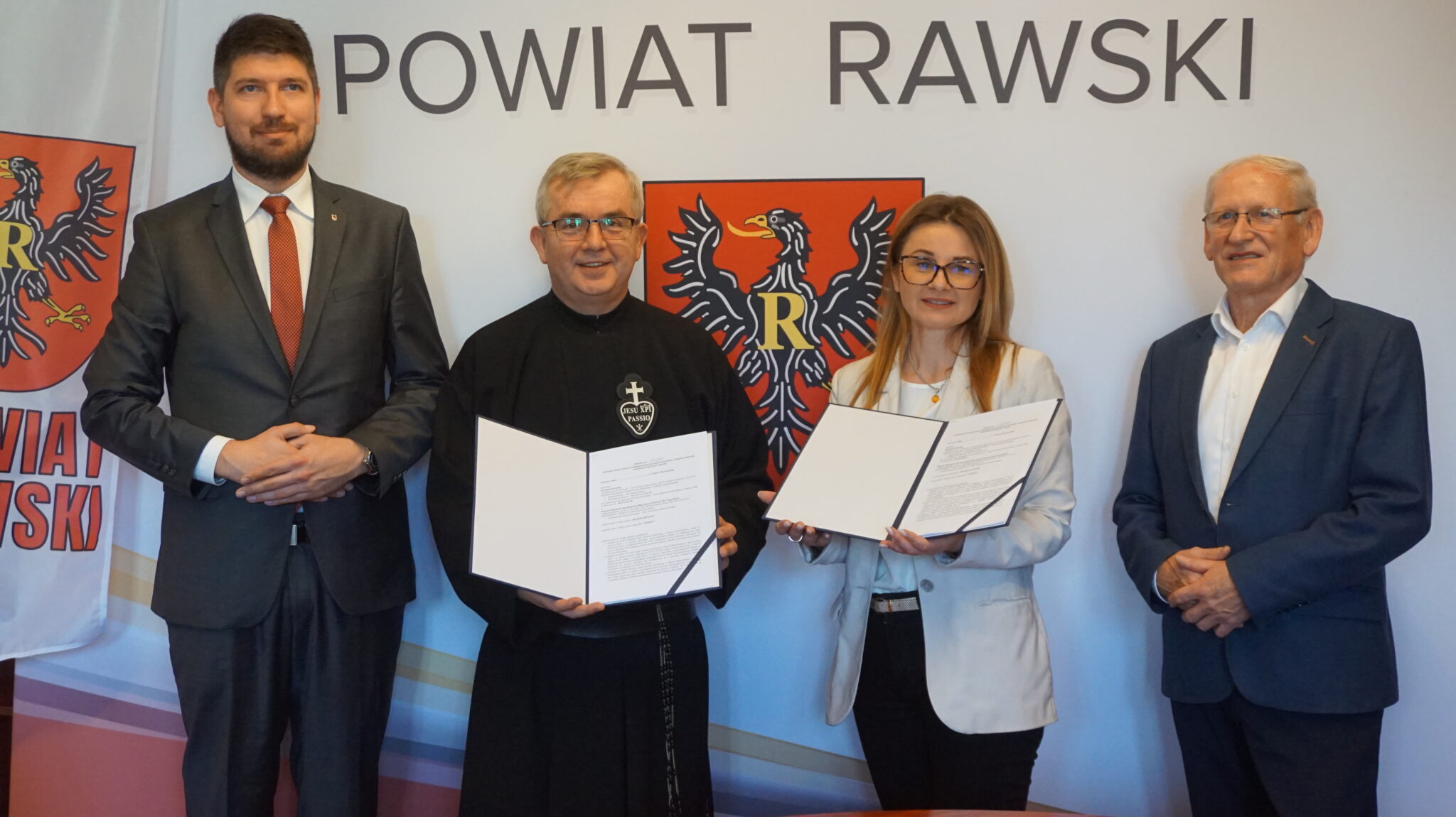 Powiat Rawski ze wsparciem dla Parafii – Radio Victoria