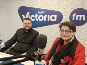 Agnieszka Napiórkowska i Ksiądz Rafał Woronowski