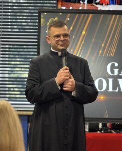 Ksiądz Konrad Świstak – Proboszcz Parafii Jezusa Chrystusa Króla Wszechświata