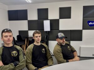 Przedstawiciele Stowarzyszenia IRVIN im. Cichociemnych